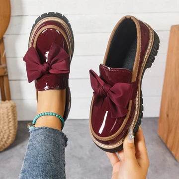 Mocasines con lazo brillante